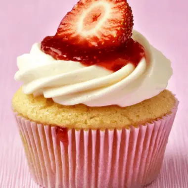 Fluffy Strawberry Shortcake Cupcakes with Fresh Cream and Jam
