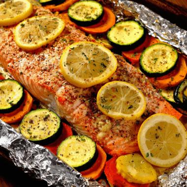 Zesty Salmon & Veggie Foil Pack Delight