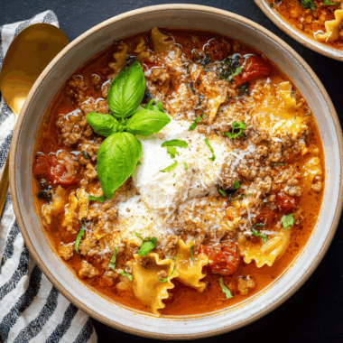 Hearty Lasagna Soup with Cheesy Goodness in Every Spoonful