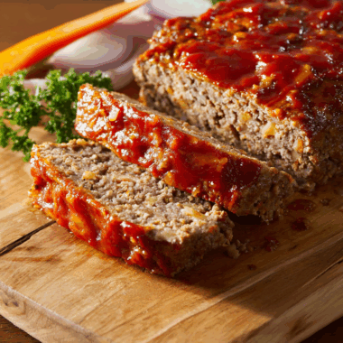 Ultimate Cheddar-Topped Beef Meatloaf with Sweet Glaze