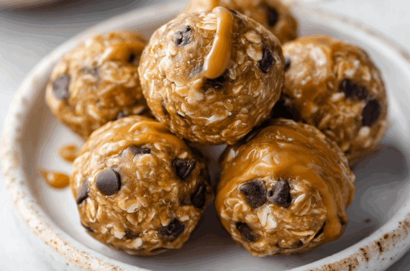 No-Bake 3-Ingredient Peanut Butter Oat Bliss Balls