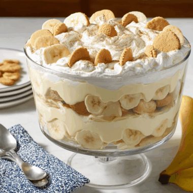 Classic No-Bake Banana Pudding with Whipped Layers