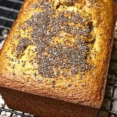 Chia Banana Bread – Fiber, Omega 3 & A Nice Crunch!