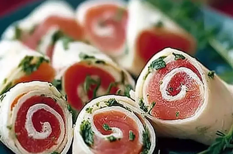 Smoked salmon rotollos