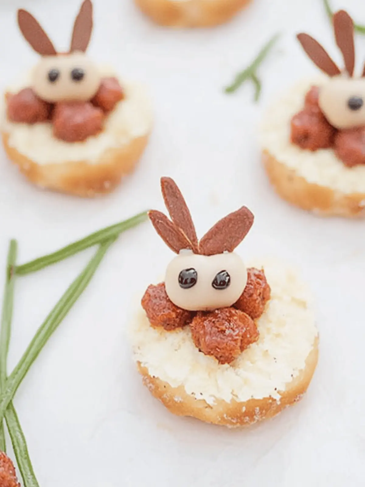 Donut Hole Acorns Are a Yummy Fall Treat Everyone Loves 3 Donut Hole Acorns Are a Yummy Fall Treat