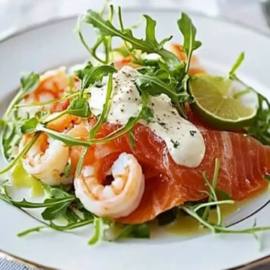 Smoked salmon with prawns, horseradish cream & lime vinaigrette