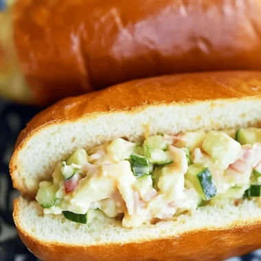 Korean Potato Salad Sandwich (Salada Ppang 사라다빵)