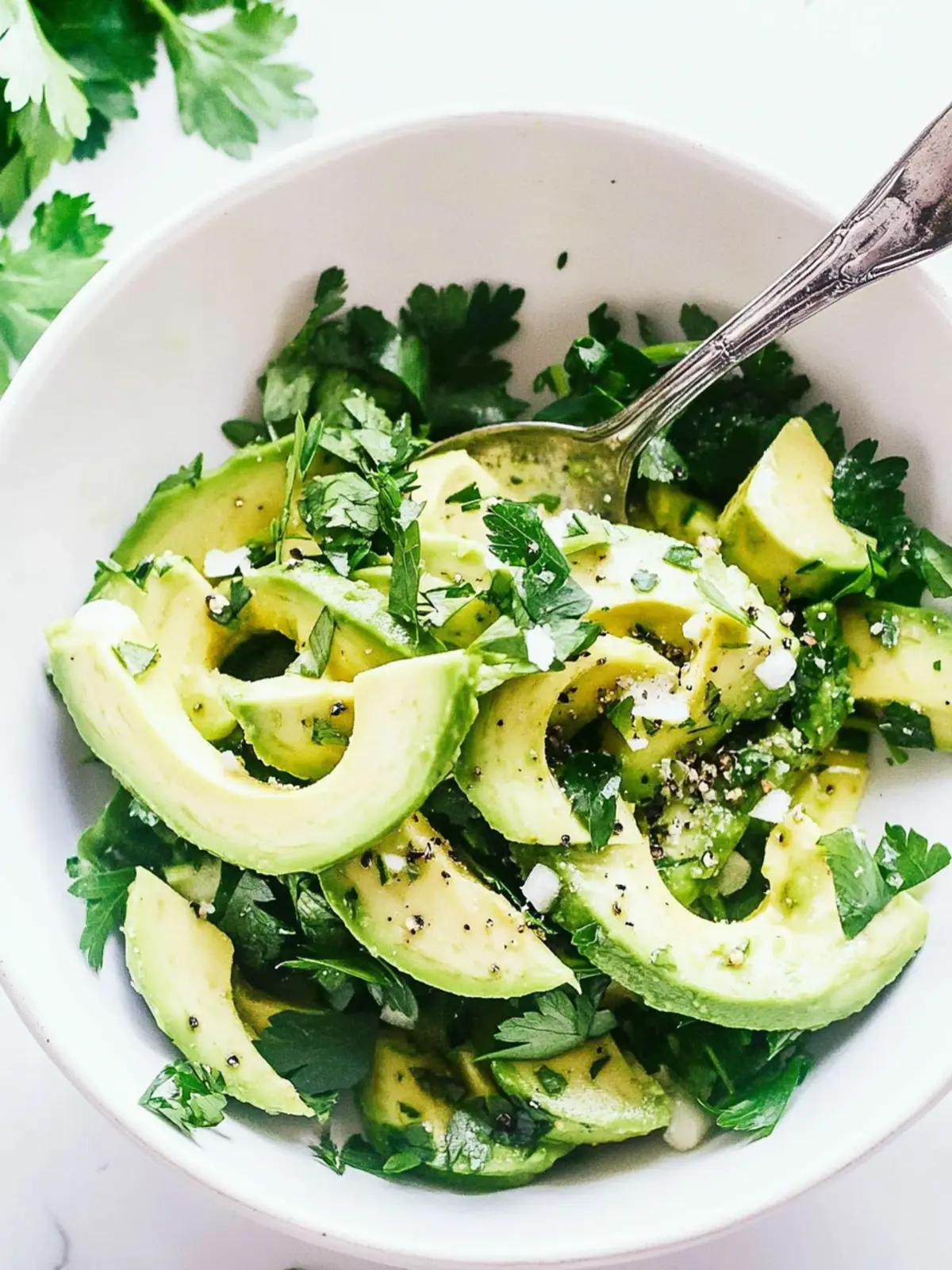 Avocado Salad with Herbs: A Fresh Vegan Treat in 15 Minutes 3 Avocado Salad with Herbs