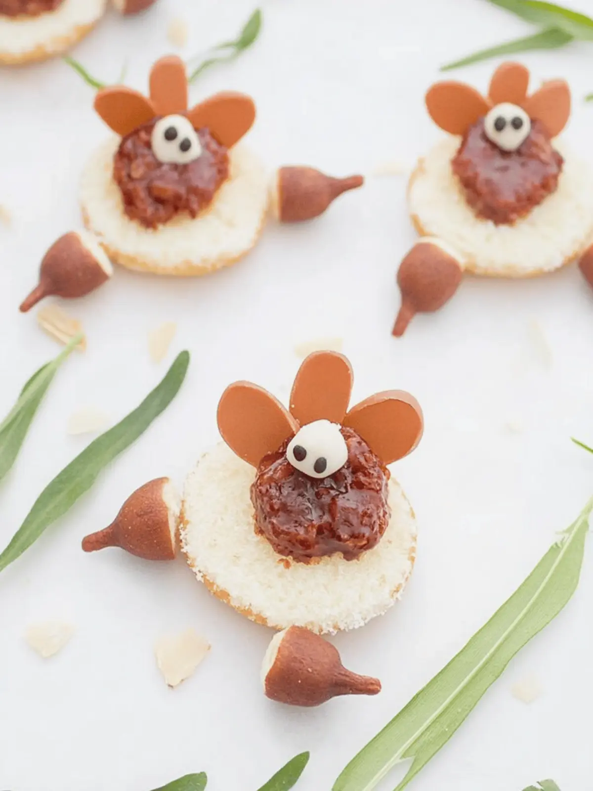 Donut Hole Acorns Are a Yummy Fall Treat Everyone Loves 4 Donut Hole Acorns Are a Yummy Fall Treat