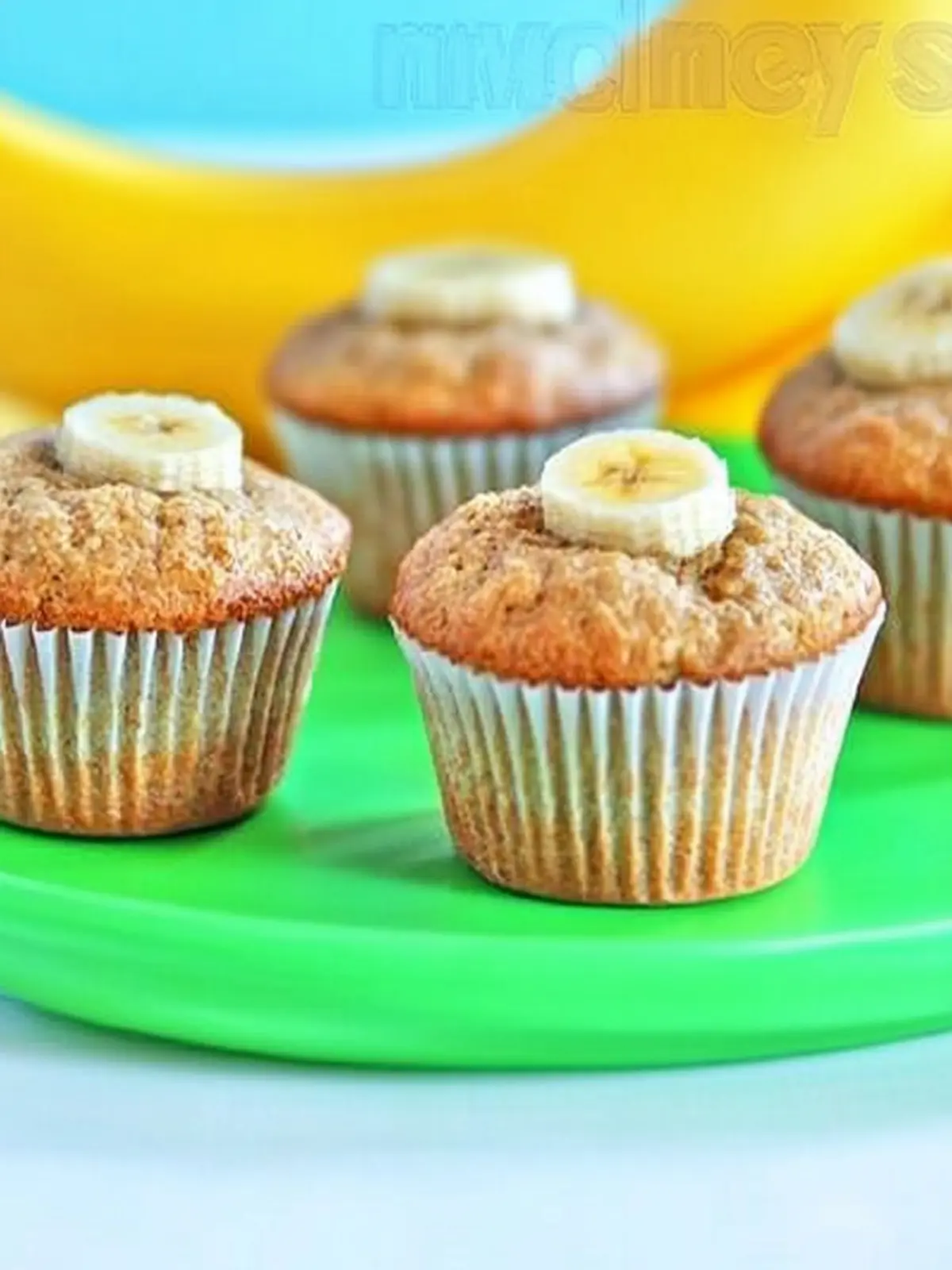 Deliciously Easy Banana Muffins You’ll Crave Again and Again 2 Easy Banana Muffin