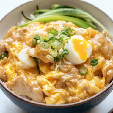 Japanese Oyakodon (Chicken and Egg Rice Bowl)