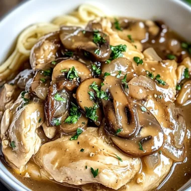 Easy Crockpot Chicken Marsala: Delicious and Amazing Dinner