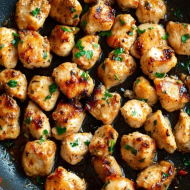 15-Minute Garlic Butter Chicken Bites: Easy One-Pan Recipe