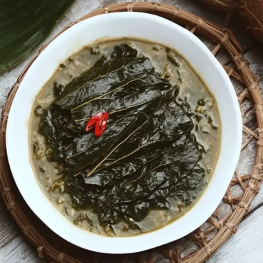 Delicious Filipino Laing: Taro Leaves in Creamy Coconut Milk 9 Filipino Laing (Taro Leaves in Coconut Milk)
