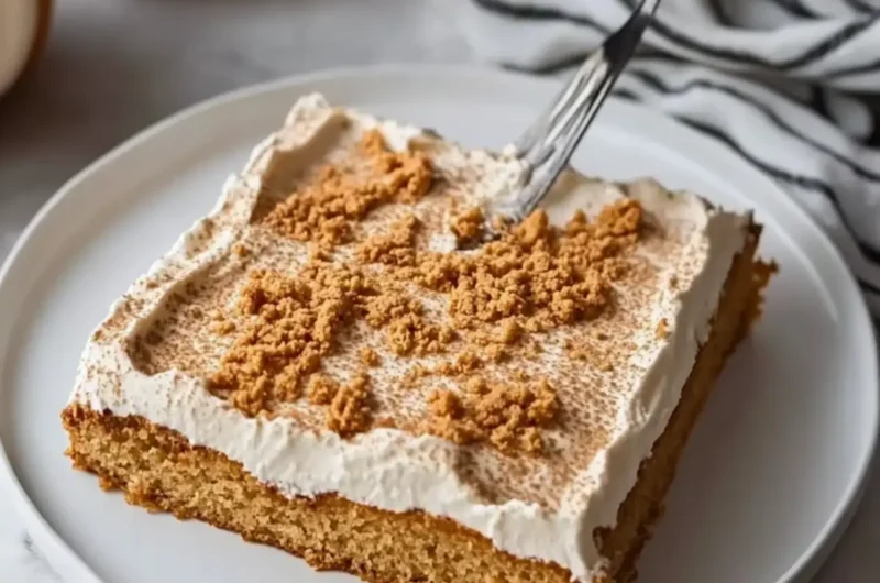 Pumpkin Spice Sheet Cake