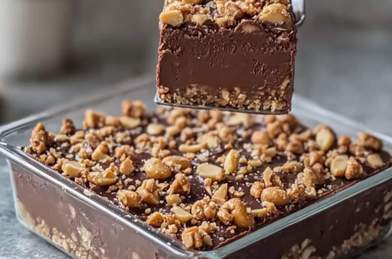 No-Bake Chocolate Peanut Crunch Fudge Squares