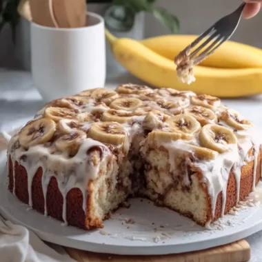 Cinnamon Roll Banana Bread Cake for Ultimate Comfort Baking 6 Cinnamon Roll Banana Bread Cake for Ultimate Comfort Baking