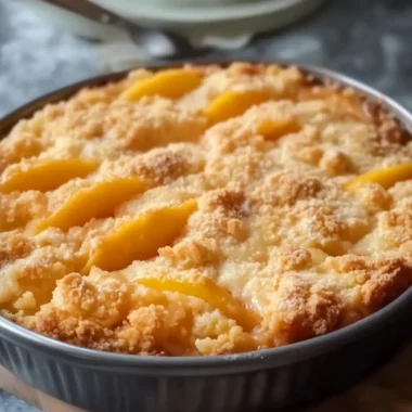 Irresistible Peach Cobbler Cake That Will Steal Your Heart 6 Irresistible Peach Cobbler Cake That Will Steal Your Heart