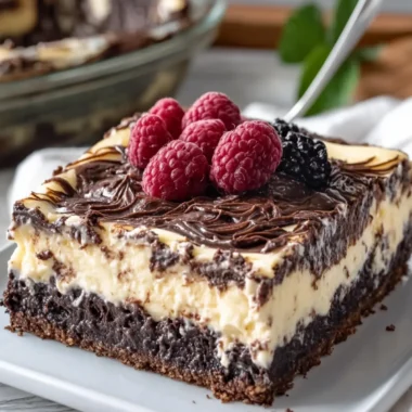 Decadent Brownie Cheesecake Casserole to Wow Your Guests 7 Decadent Brownie Cheesecake Casserole to Wow Your Guests