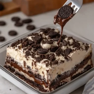 Delightful Chocolate Oreo Dessert Lasagna for Sweet Bliss 6 Delightful Chocolate Oreo Dessert Lasagna for Sweet Bliss