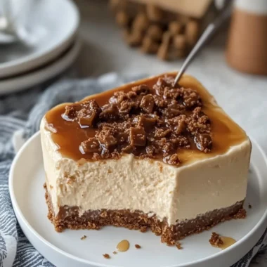 Scoopable Salted Caramel Cheesecake That Steals the Show 6 Scoopable Salted Caramel Cheesecake That Steals the Show