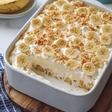 Delicious Tres Leches Banana Pudding Cake to Savor at Home