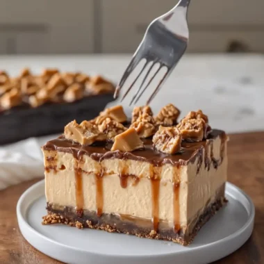 Decadent Caramel Peanut Butter Cheesecake Bars You’ll Love 15 Caramel Peanut Butter Cheesecake Bars